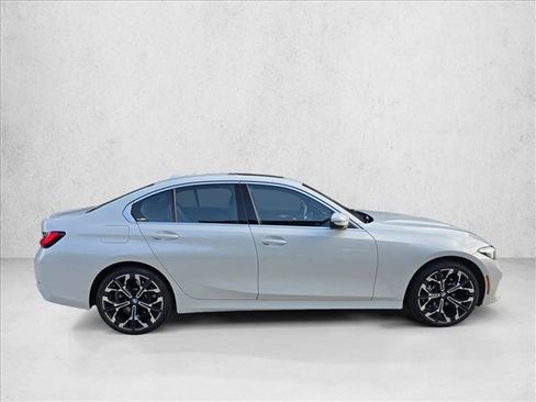Used 2026 BMW 330i xDrive Sedan AWD/4WD image 4