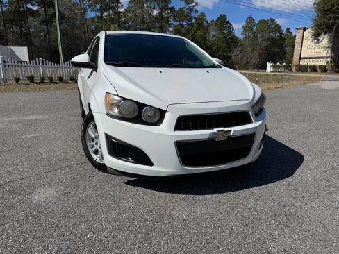 Used 2014 Chevrolet Sonic LT image 36