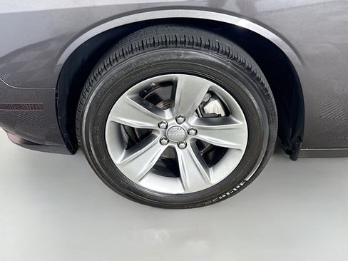 Used 2022 Dodge Challenger SXT RWD image 36