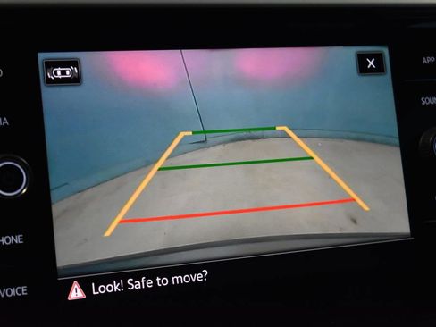 Used 2023 Volkswagen Atlas SE image 12