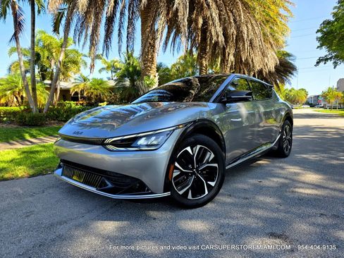 Used 2022 Kia EV6 Wind RWD image 4