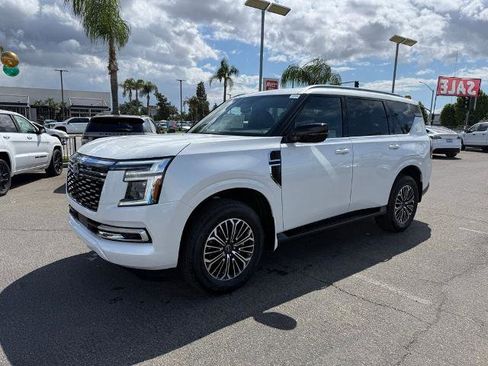 New 2026 Nissan Armada SL w/ Captain's Chari Seat Package RWD image 3