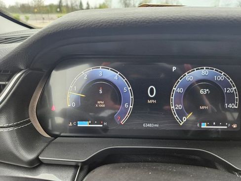 Used 2023 Jeep Grand Cherokee Laredo AWD/4WD image 16