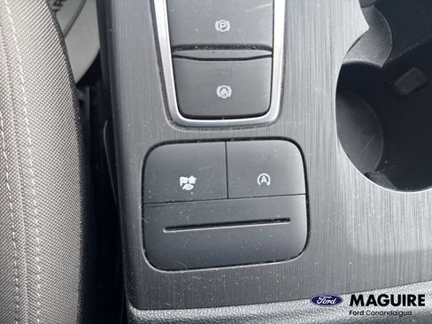 Used 2020 Ford Escape SE AWD/4WD image 29
