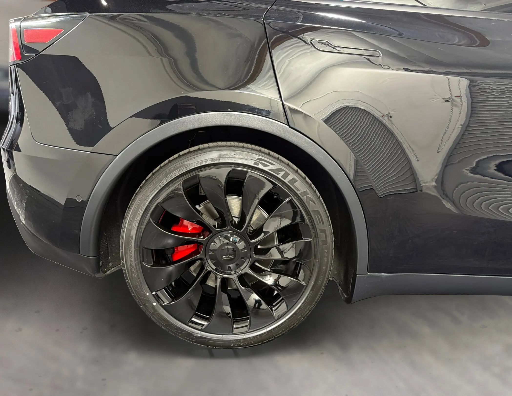 Used 2020 Tesla Model Y Performance AWD/4WD image 17