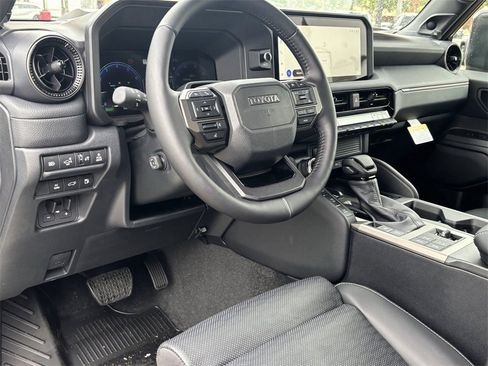 Used 2026 Toyota Land Cruiser image 22
