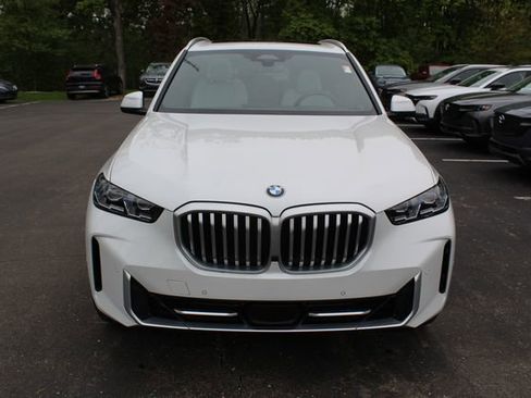 Used 2024 BMW X5 xDrive40i w/ Premium Package AWD/4WD image 11