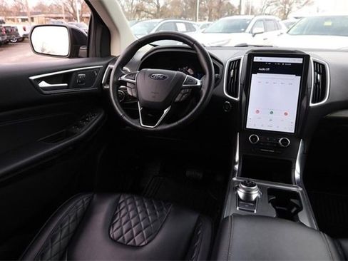 Certified 2024 Ford Edge Titanium image 21