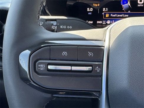 New 2025 Chevrolet Colorado LT w/ LT Convenience Package image 17