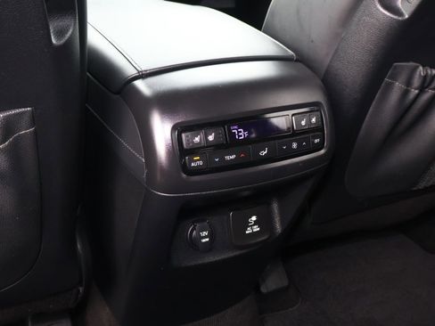 Used 2022 Hyundai Palisade Calligraphy image 14