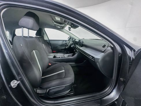 Used 2025 Hyundai Sonata SEL FWD image 30