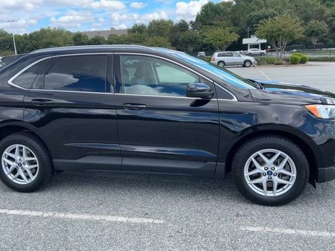 Used 2022 Ford Edge SEL w/ Convenience Package image 11