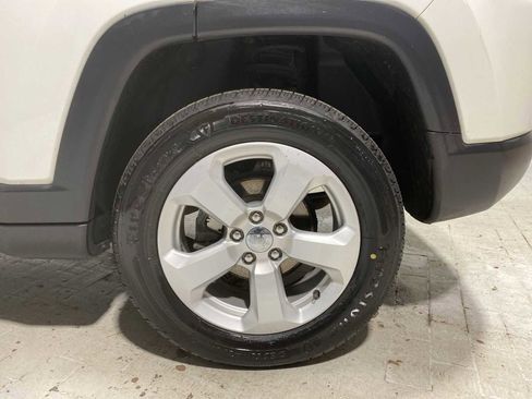 Used 2019 Jeep Compass Latitude w/ Popular Equipment Group image 8