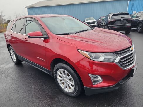 Used 2019 Chevrolet Equinox LT image 2