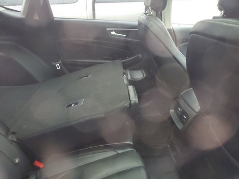 Used 2018 Ford Edge Titanium w/ Equipment Group 301A image 6