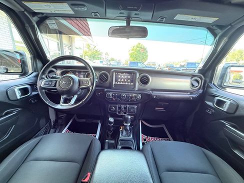 Used 2020 Jeep Gladiator Sport w/ Quick Order Package 24S AWD/4WD image 32