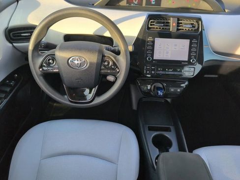 Used 2022 Toyota Prius L Eco image 28