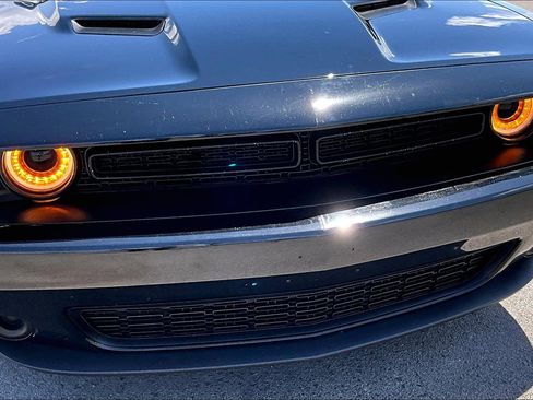 Used 2019 Dodge Challenger SXT RWD image 28