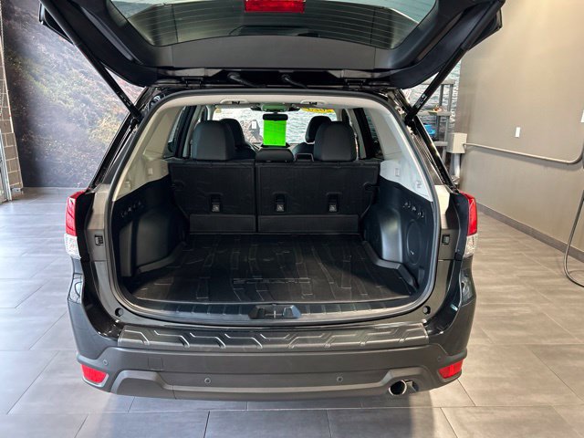 Used 2023 Subaru Forester Limited AWD/4WD image 32