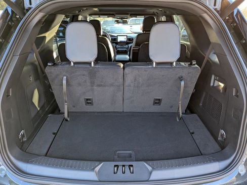 Certified 2023 Ford Explorer ST-Line w/ Class IV Trailer Tow Package image 15