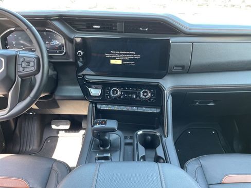 Used 2023 GMC Sierra 1500 AT4 AWD/4WD image 11
