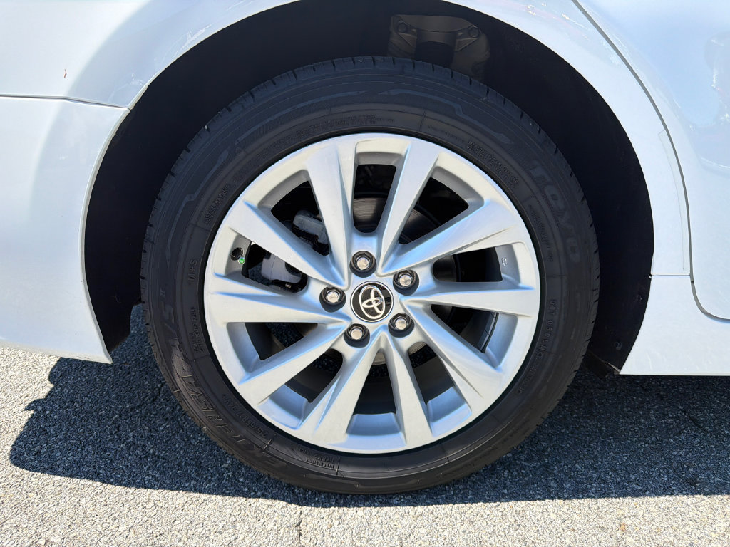 Used 2024 Toyota Camry LE FWD image 17