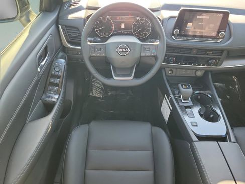 New 2026 Nissan Rogue SV image 17