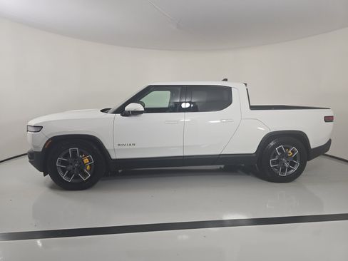 Used 2024 Rivian R1T Adventure AWD/4WD image 2