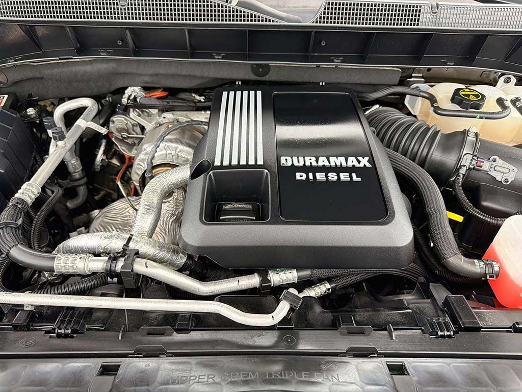 Used 2024 Chevrolet Silverado 1500 High Country w/ Technology Package AWD/4WD image 20
