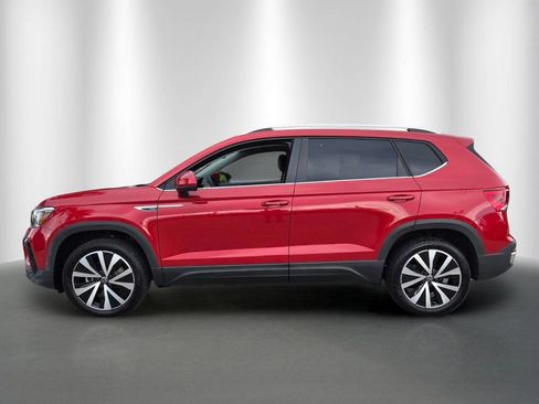 Used 2024 Volkswagen Taos SE FWD image 6