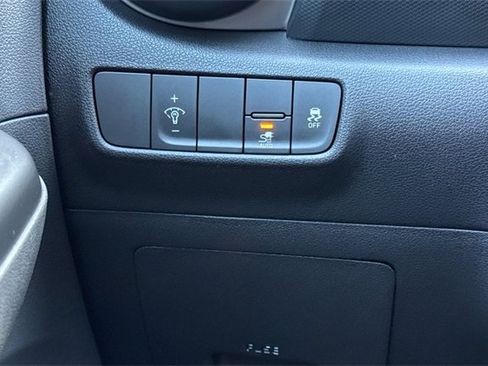 Used 2023 Hyundai Kona SE w/ Cargo Package image 31