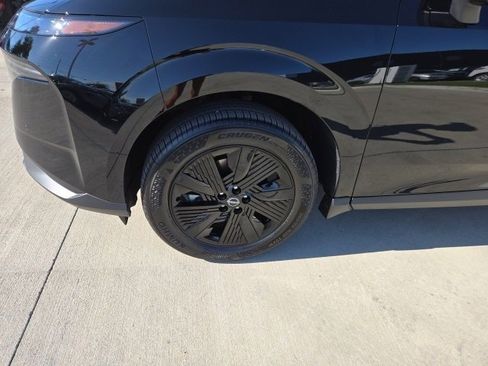 Certified 2025 Nissan Murano SV image 10