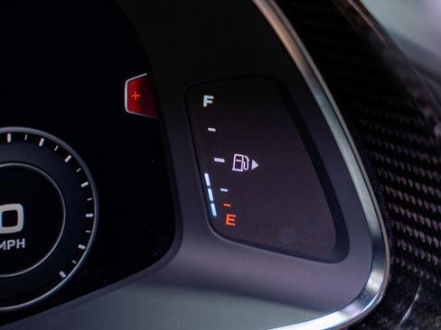 Used 2021 Audi R8 V10 performance image 33