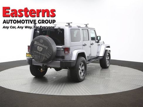 Used 2017 Jeep Wrangler Unlimited Sahara w/ Max Tow Package AWD/4WD image 42