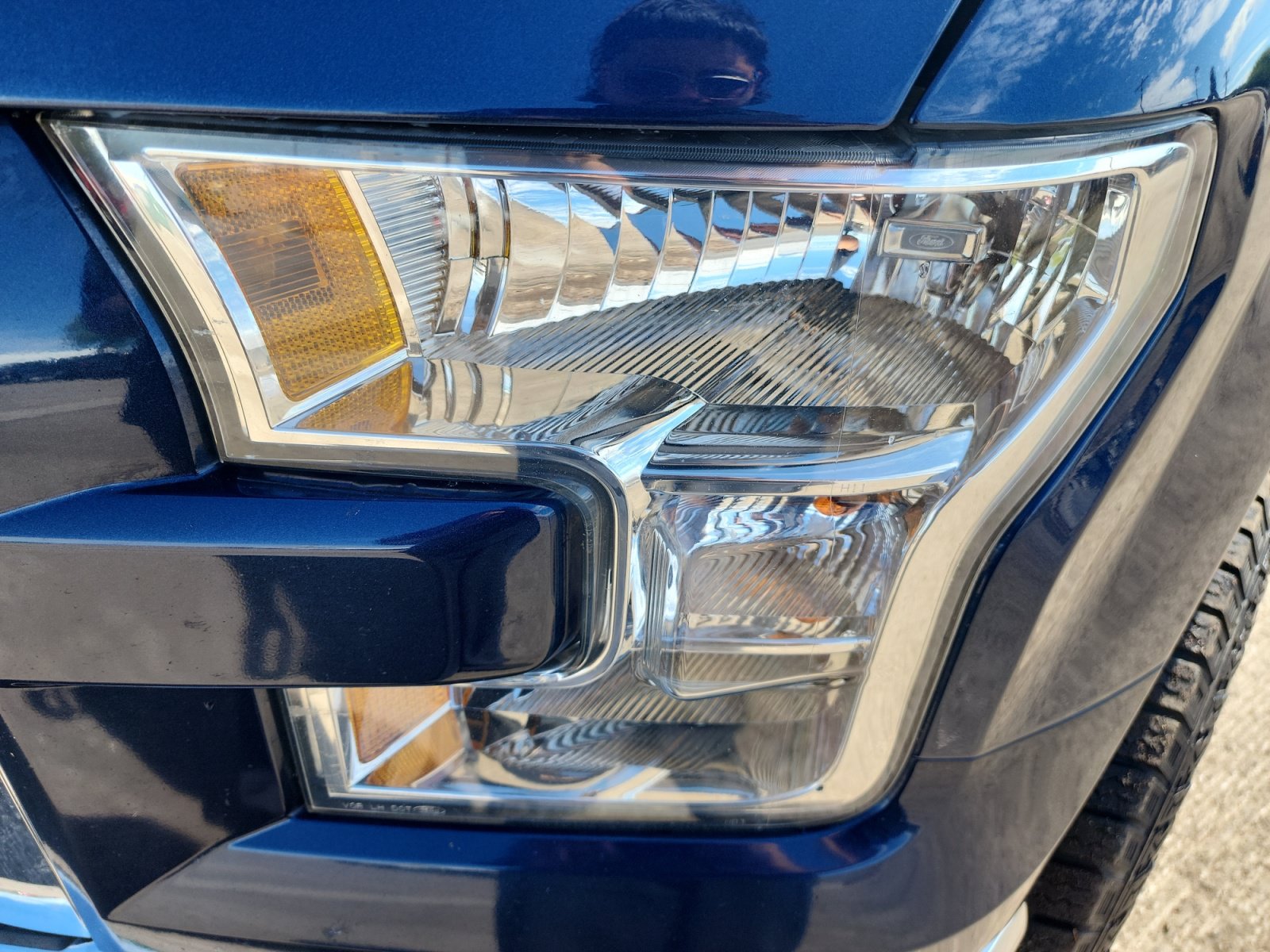 Used 2015 Ford F150 XLT w/ Equipment Group 302A Luxury AWD/4WD image 10