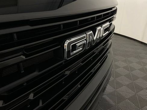 Used 2024 GMC Sierra 1500 Elevation w/ Preferred Package AWD/4WD image 10