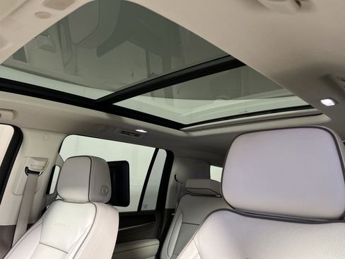 Used 2021 GMC Yukon XL Denali image 24