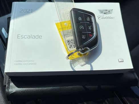 Used 2021 Cadillac Escalade ESV Sport w/ Driver Assist Tech Package AWD/4WD image 8