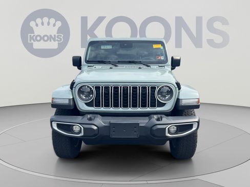 Used 2024 Jeep Wrangler Unlimited Sahara w/ Technology Group AWD/4WD image 10