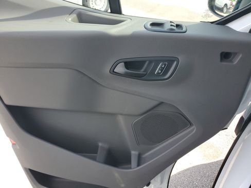 New 2026 Ford Transit 250 148 Medium Roof w/ Load Area Protection Package image 15