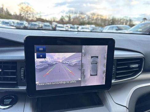 Used 2023 Ford Explorer XLT w/ Equipment Group 202A image 34