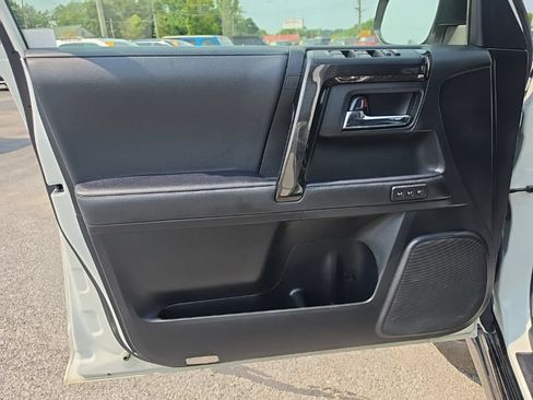Used 2021 Toyota 4Runner Nightshade AWD/4WD image 13
