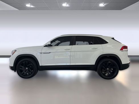 Certified 2022 Volkswagen Atlas Cross Sport SE w/ Panoramic Sunroof Package FWD image 2