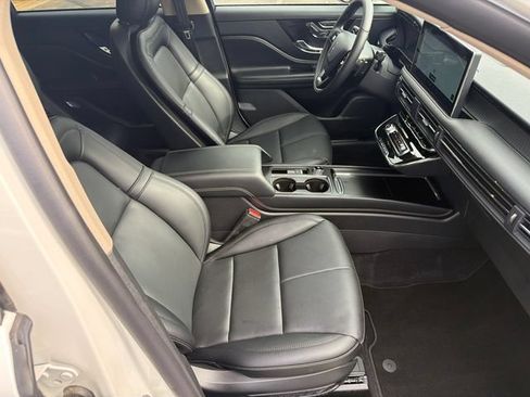 New 2026 Lincoln Corsair Premiere FWD image 14