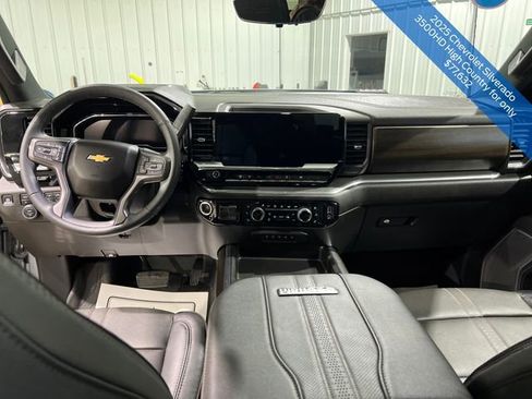 Used 2025 Chevrolet Silverado 3500 High Country w/ High Country Premium Package image 14