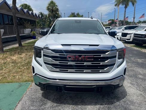 Used 2026 GMC Sierra 1500 SLE w/ Preferred Package AWD/4WD image 3