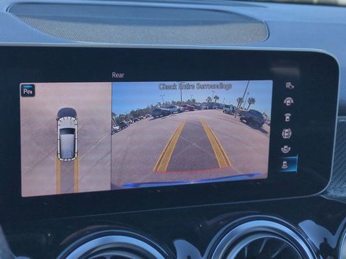 Used 2020 Mercedes-Benz GLB 250 w/ AMG Line image 22