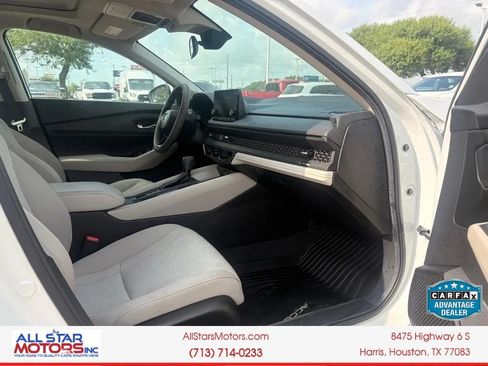 Used 2024 Honda Accord EX image 13