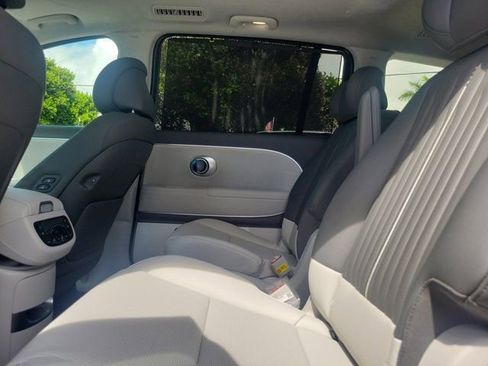 New 2026 Hyundai Ioniq 9 Calligraphy image 10