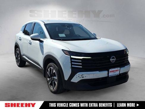 Certified 2025 Nissan Kicks SV AWD/4WD image 1